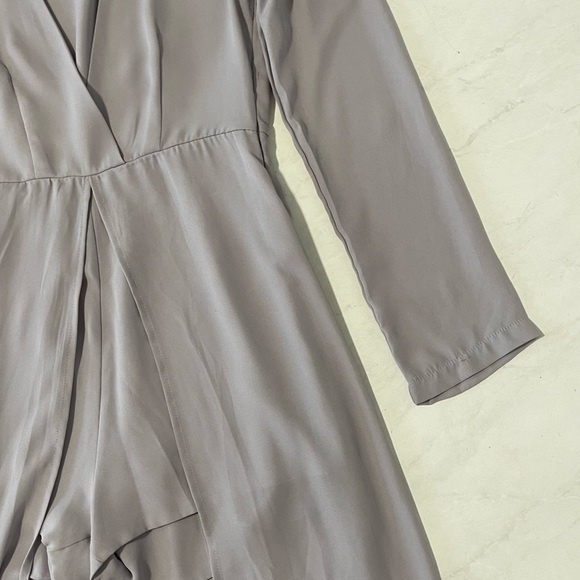 Lioness Gray Long Sleeve Romper Dress Size Small - Picture 5 of 7